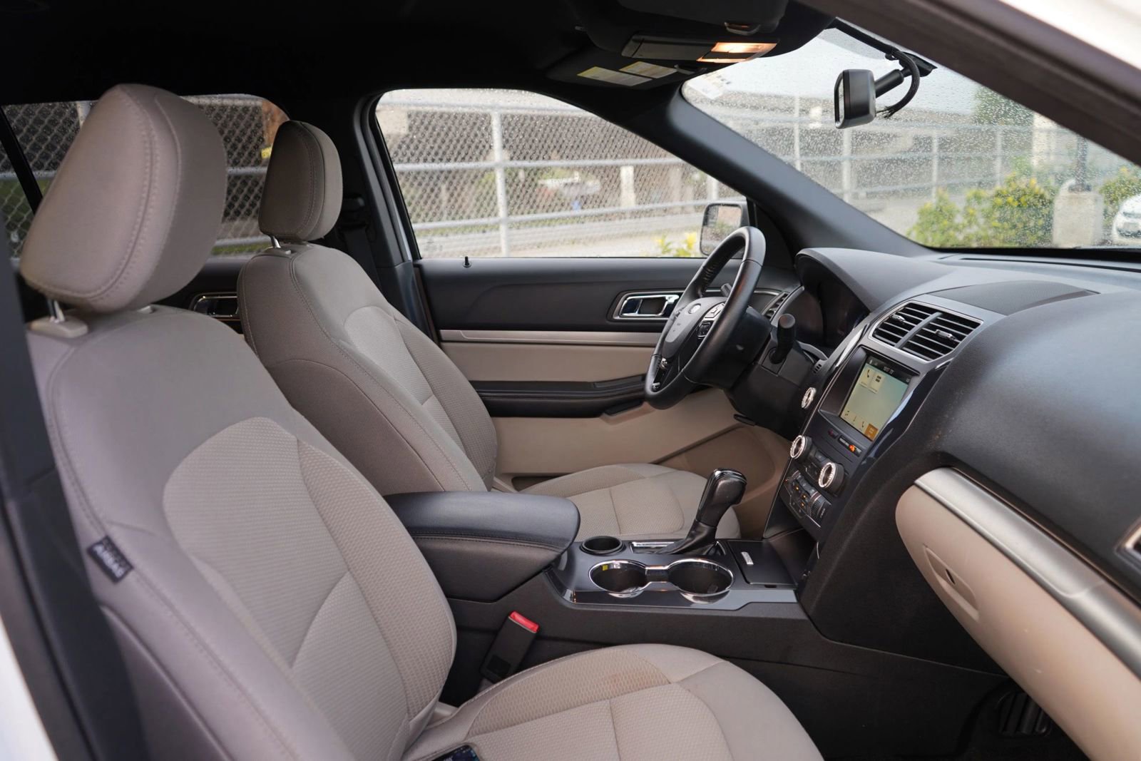 Used 2018 Ford Explorer XLT w/ Equipment Group 201A image 23