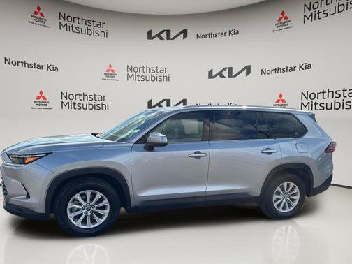 Used 2025 Toyota Grand Highlander AWD