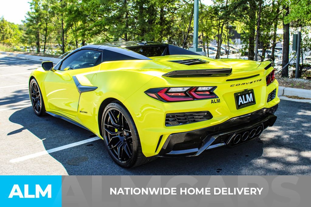 Used 2024 Chevrolet Corvette Z06 w/ Stealth Interior Trim Package RWD image 5