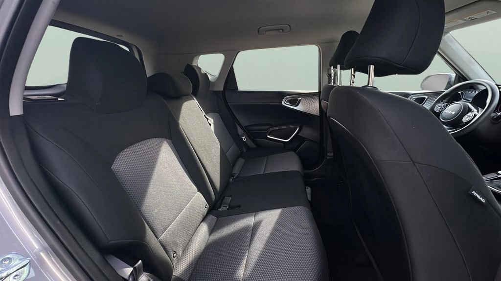 Used 2023 Kia Soul S image 17