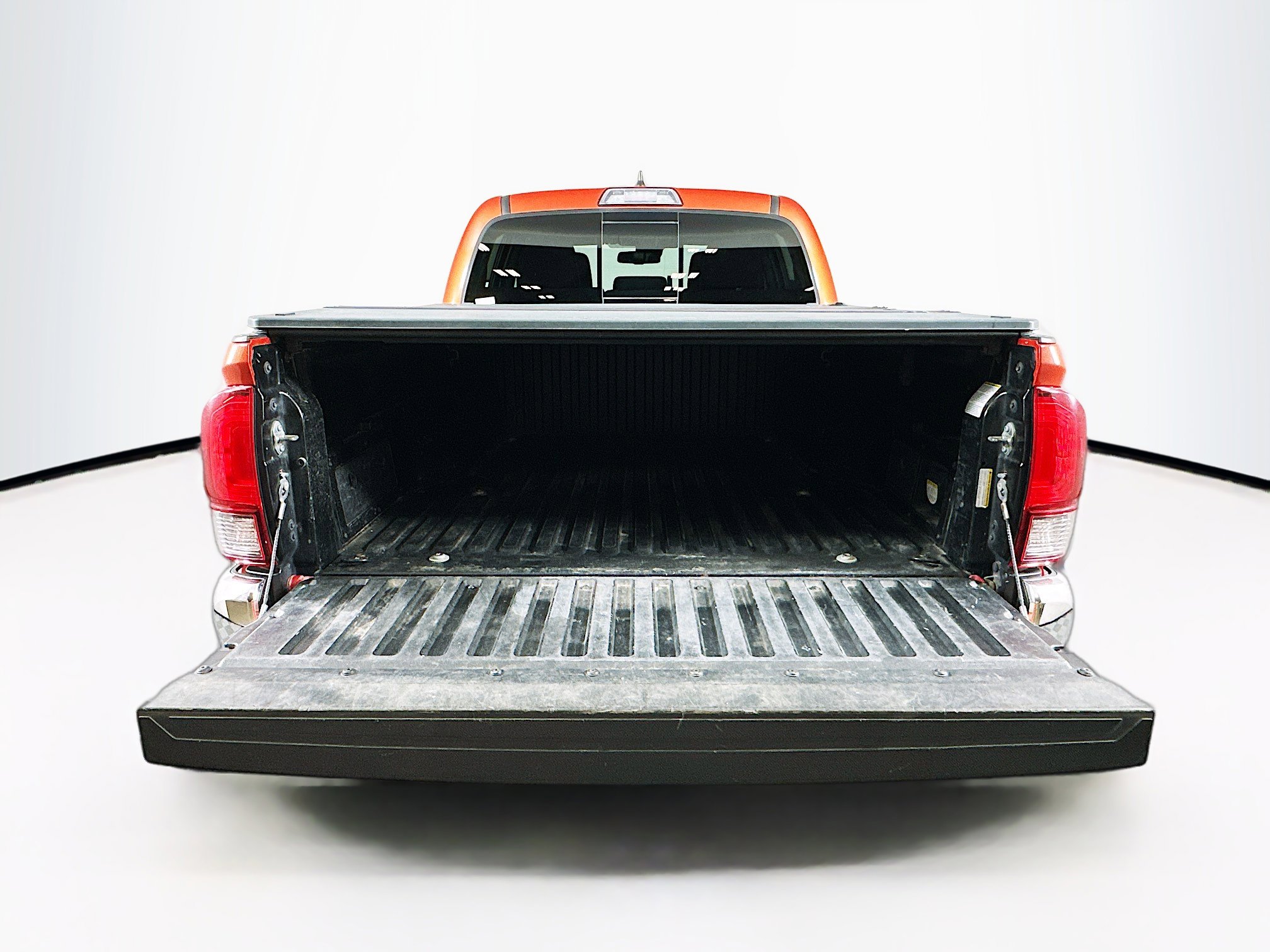 Used 2018 Toyota Tacoma TRD Off-Road image 28