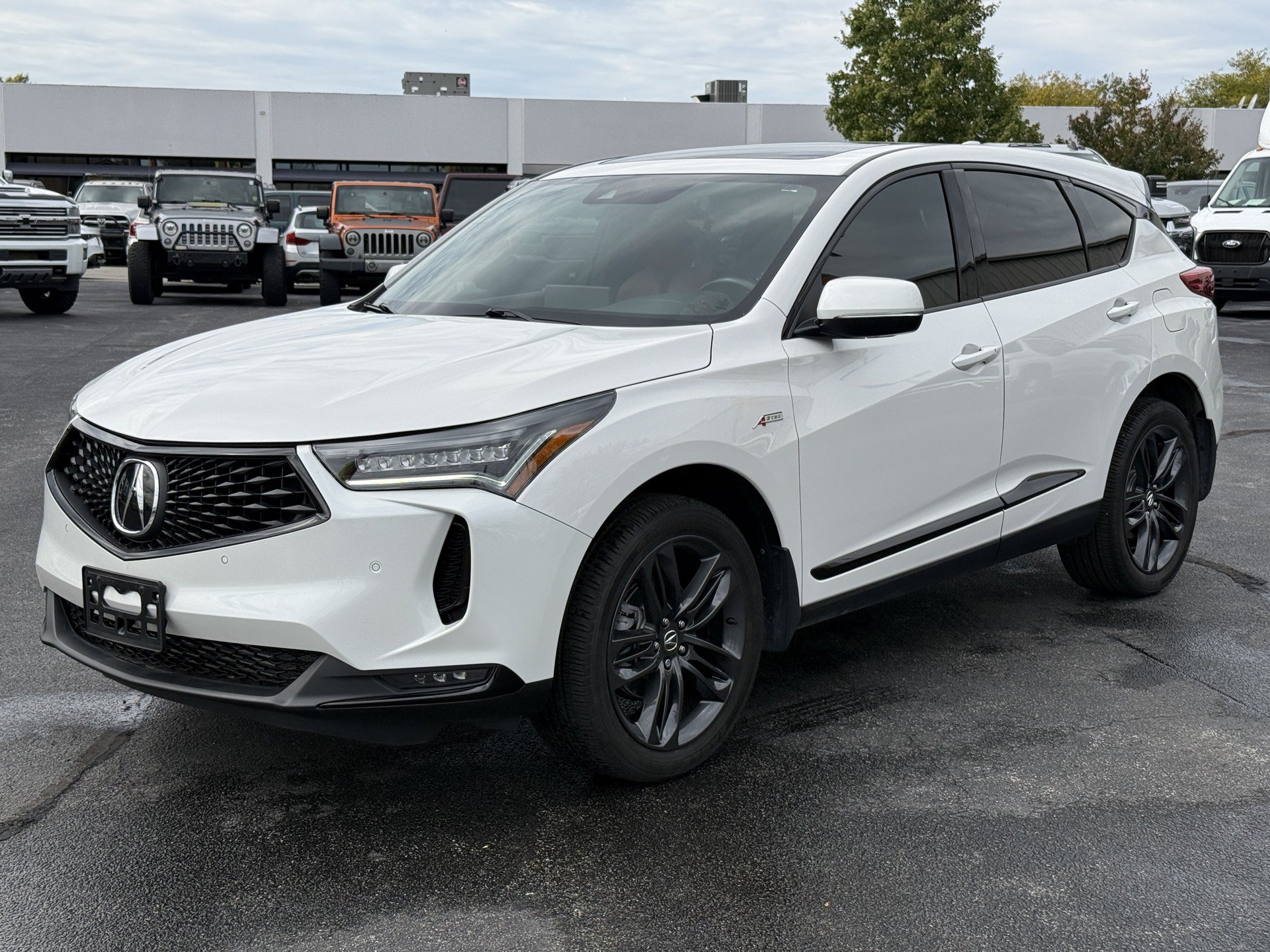 Used 2023 Acura RDX w/ Advance Package AWD/4WD image 4