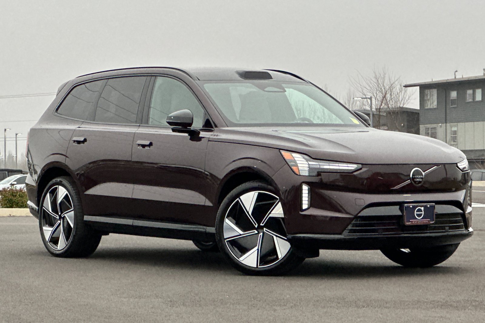 New 2025 Volvo EX90 Ultra image 1