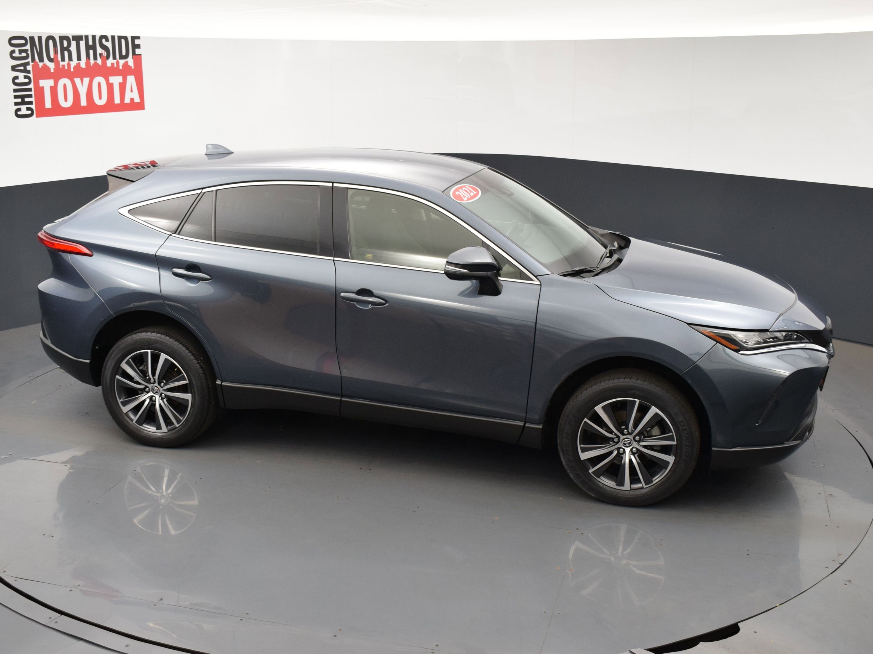 Used 2021 Toyota Venza LE image 21