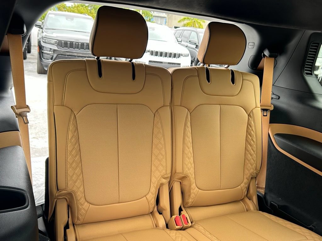 New 2025 Jeep Grand Cherokee L Summit AWD/4WD image 35