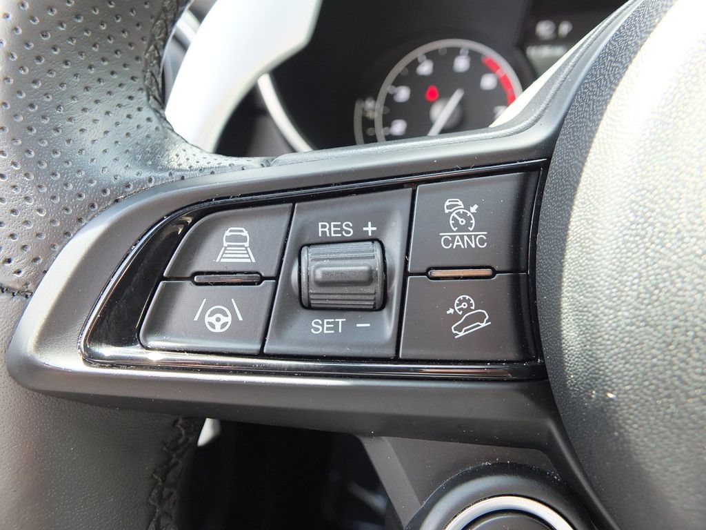 Used 2023 Alfa Romeo Stelvio Veloce AWD/4WD image 34