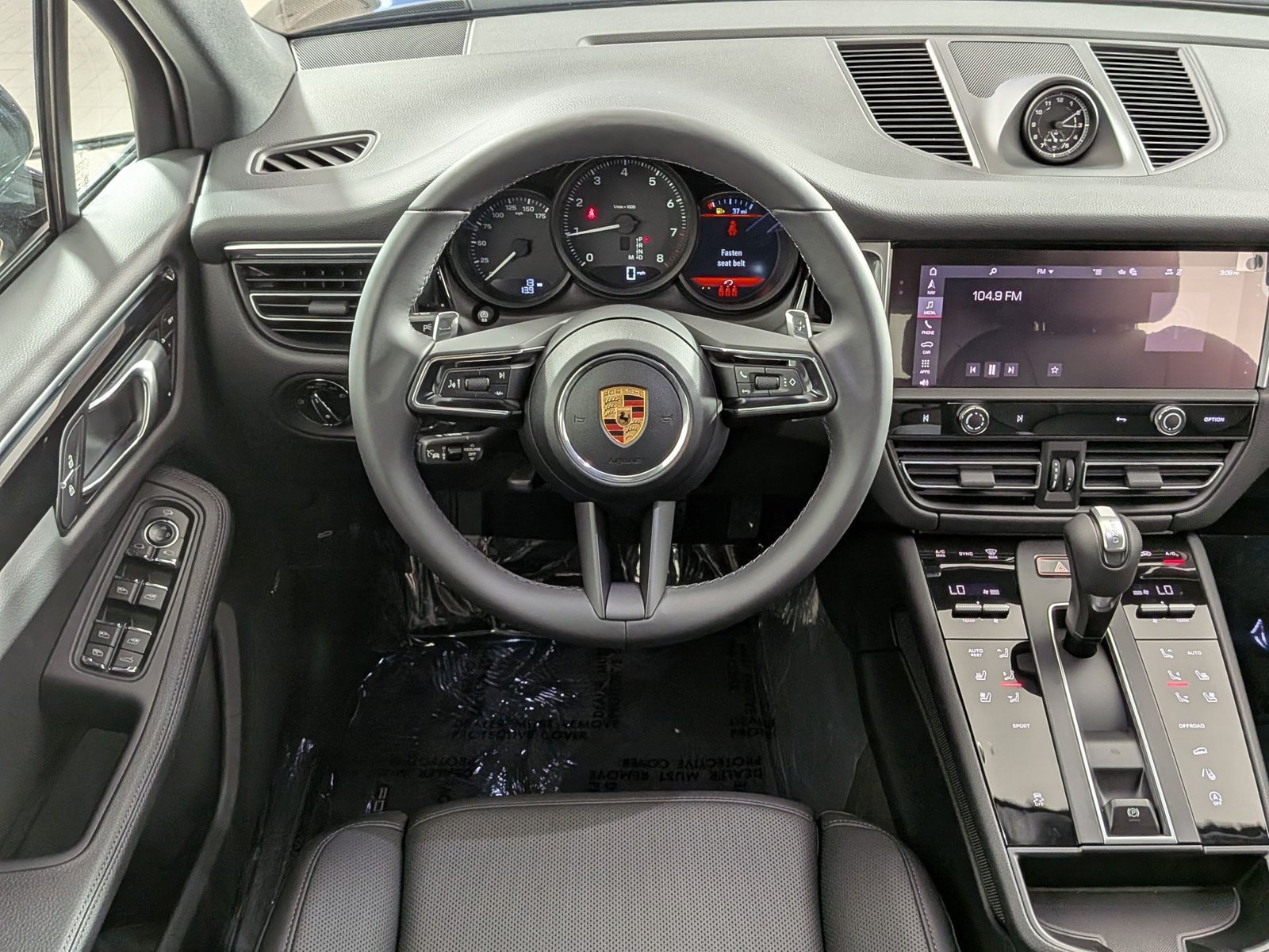 New 2026 Porsche Macan AWD/4WD image 15