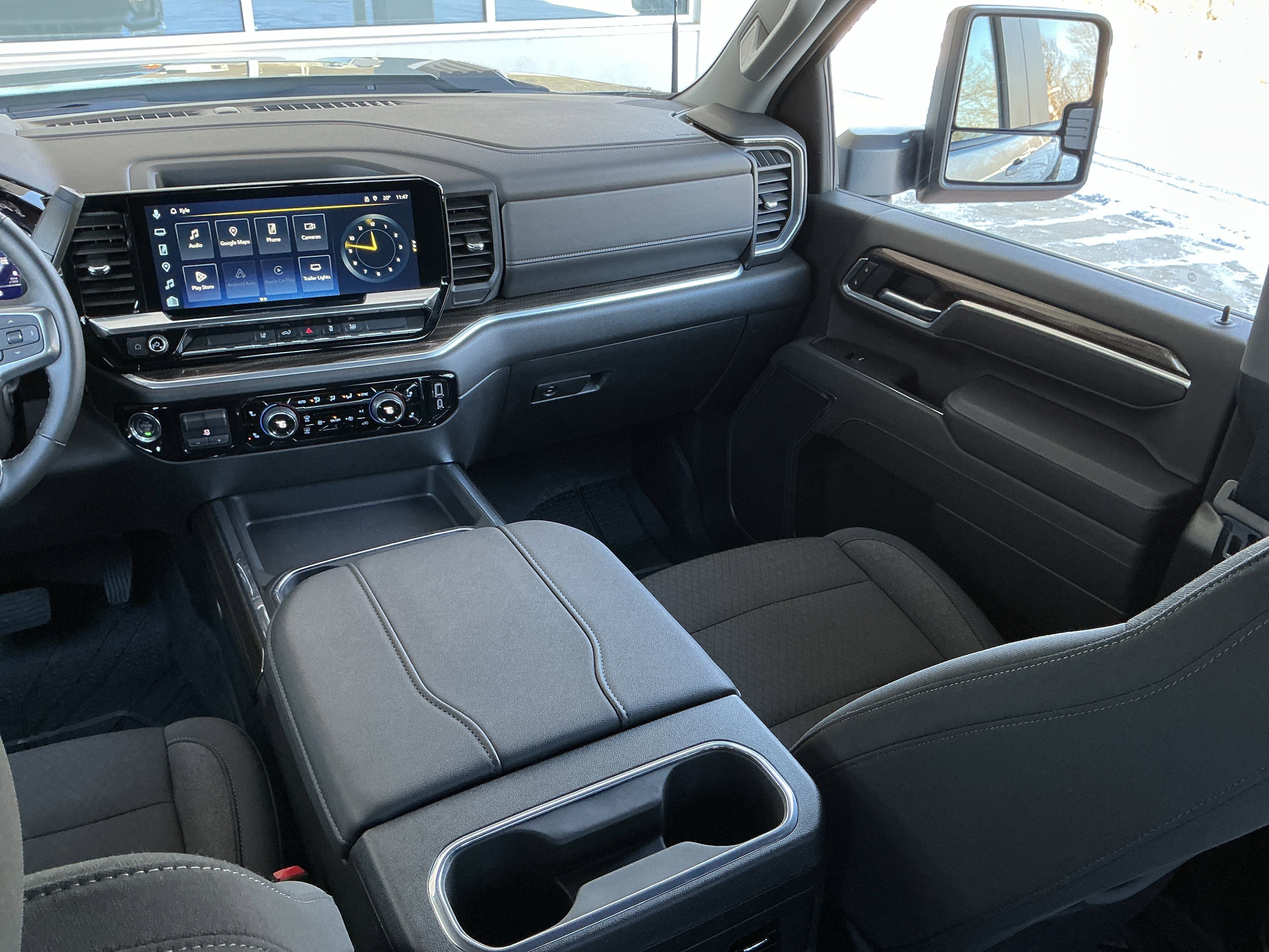 Used 2025 Chevrolet Silverado 3500 LT w/ Convenience Package image 16