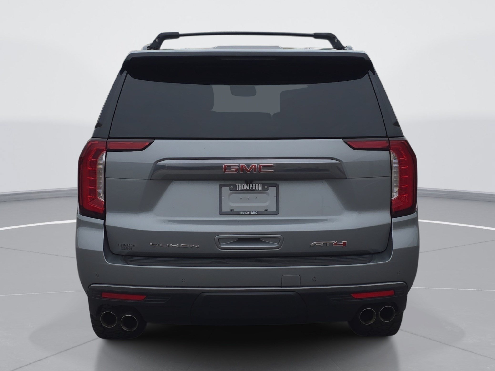 Used 2024 GMC Yukon XL AT4 w/ Technology Package AWD/4WD image 4