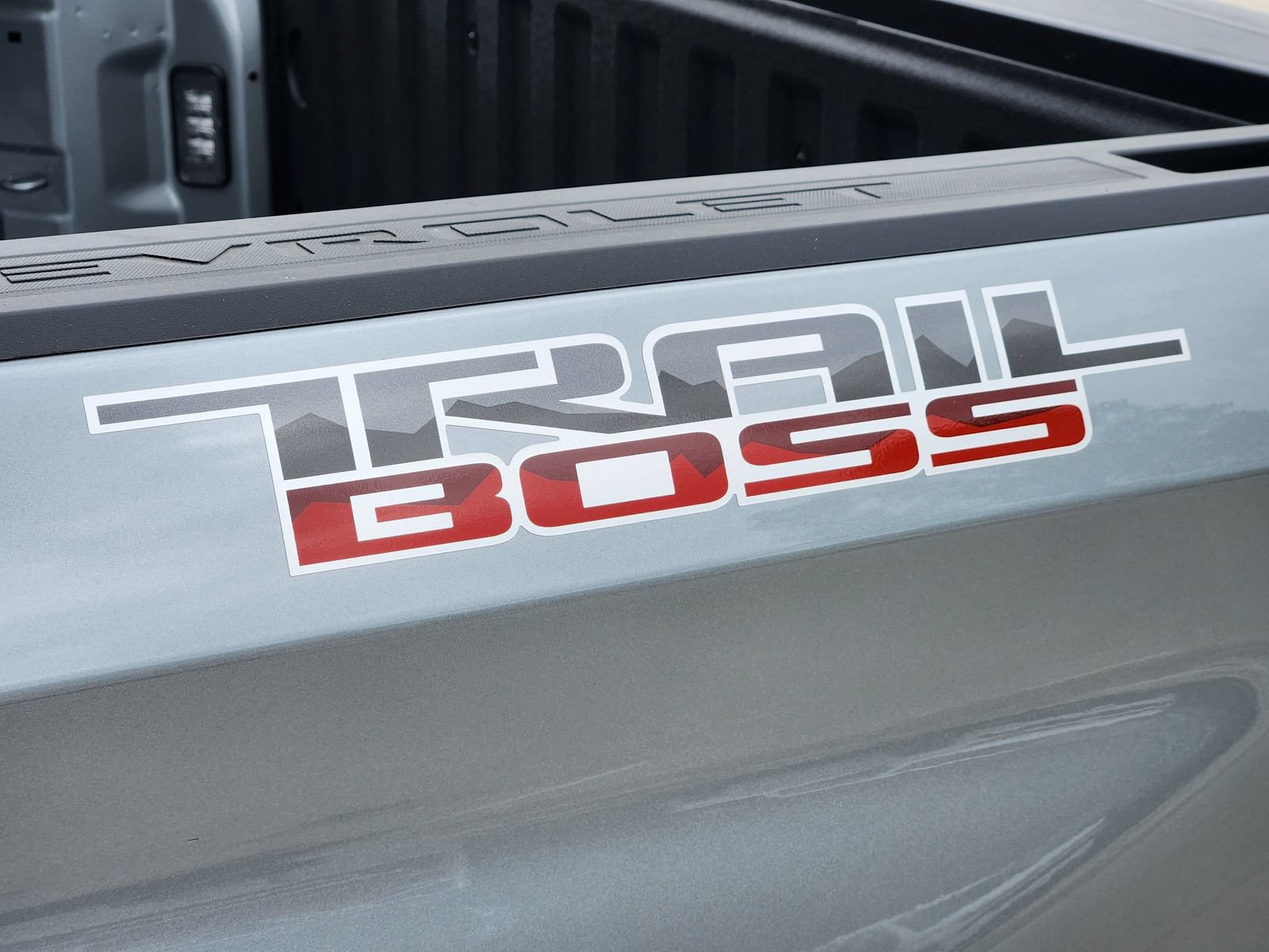 New 2026 Chevrolet Silverado 1500 LT Trail Boss w/ Convenience Package II AWD/4WD image 12