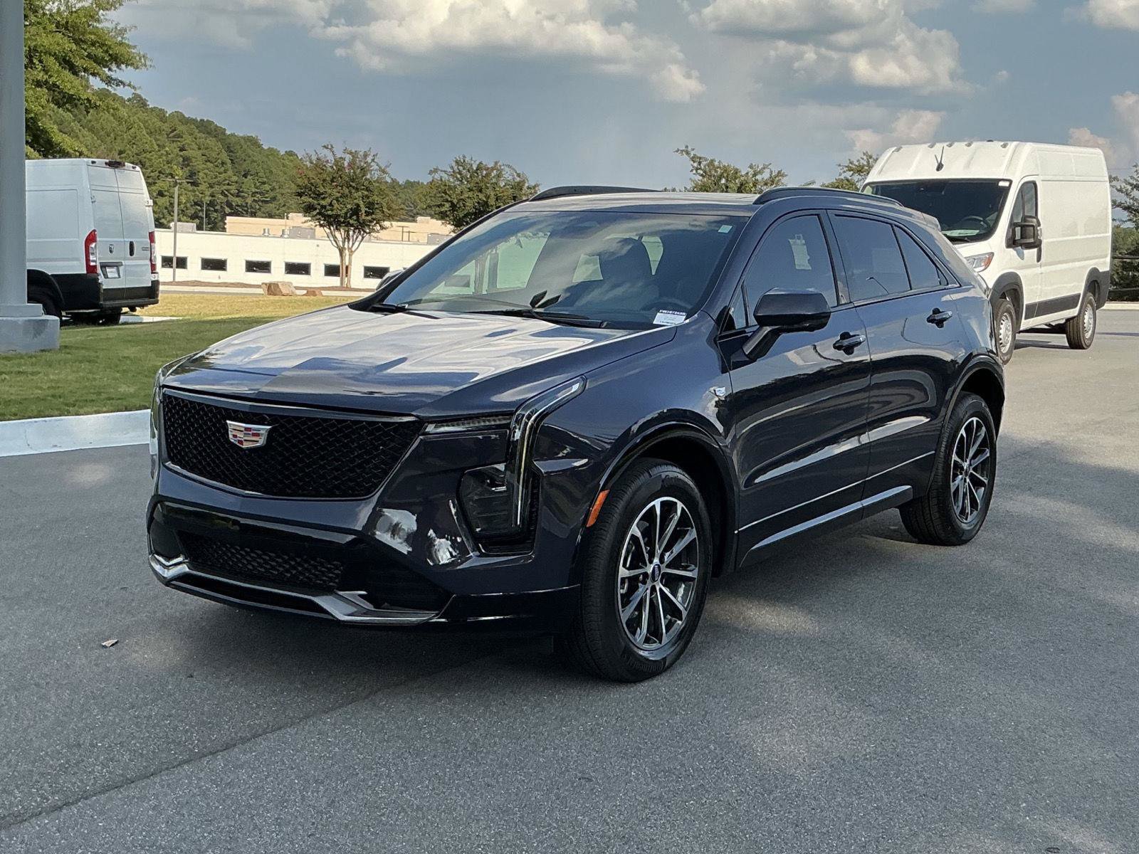 Used 2025 Cadillac XT4 Sport FWD image 9
