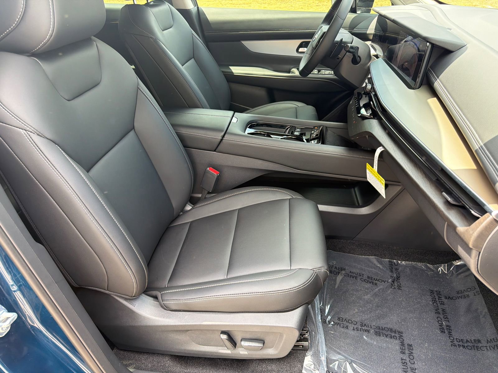 Certified 2025 Nissan Murano SL w/ Cargo Package AWD/4WD image 13