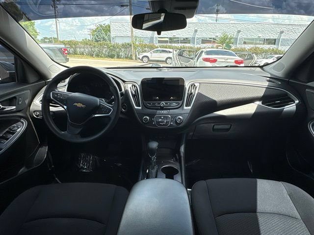 Used 2023 Chevrolet Malibu LS FWD image 15