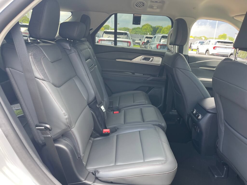 New 2026 Ford Explorer Active w/ Active Comfort Package AWD/4WD image 22