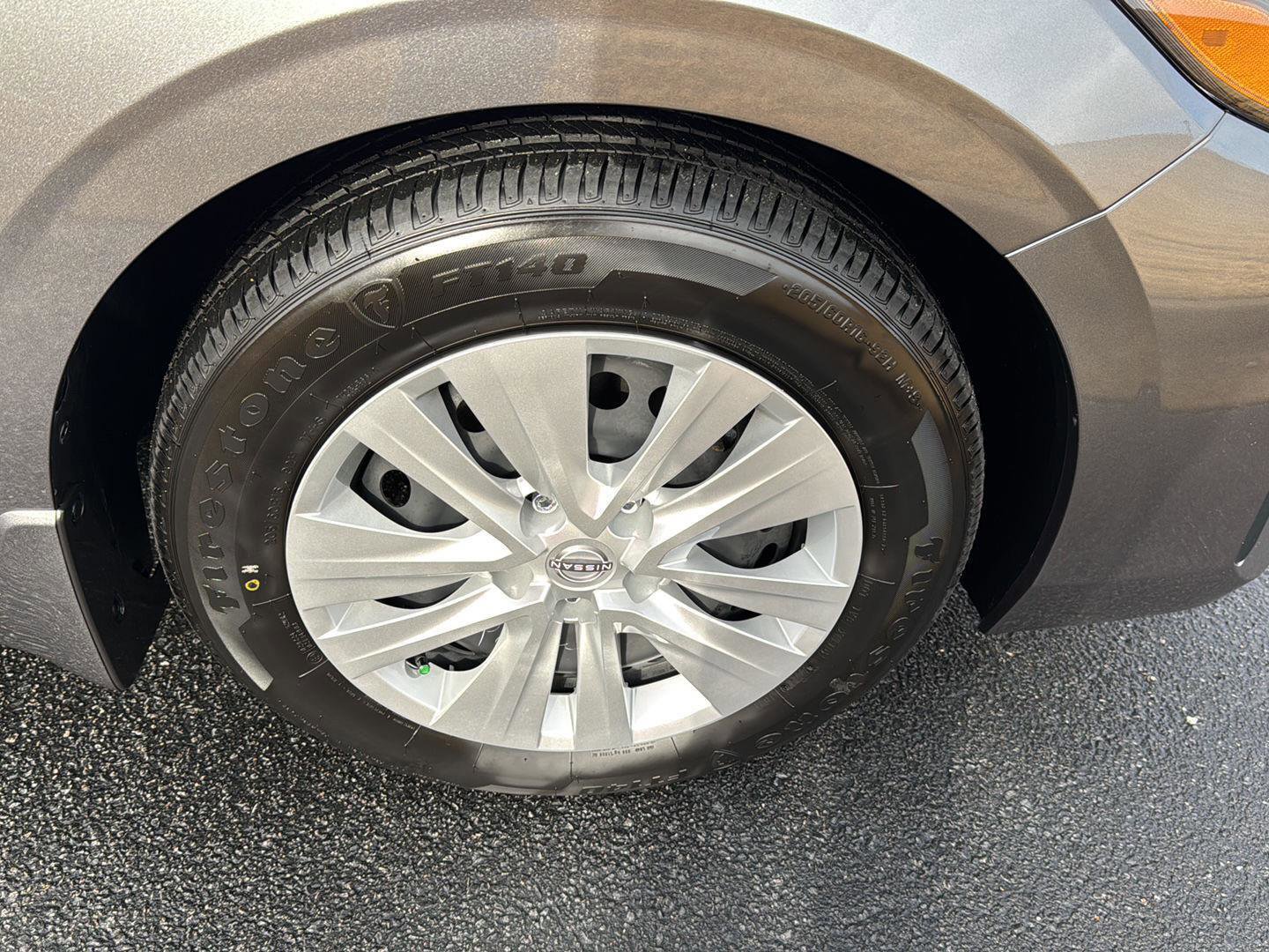 Used 2025 Nissan Sentra S w/ Trunk Package image 32