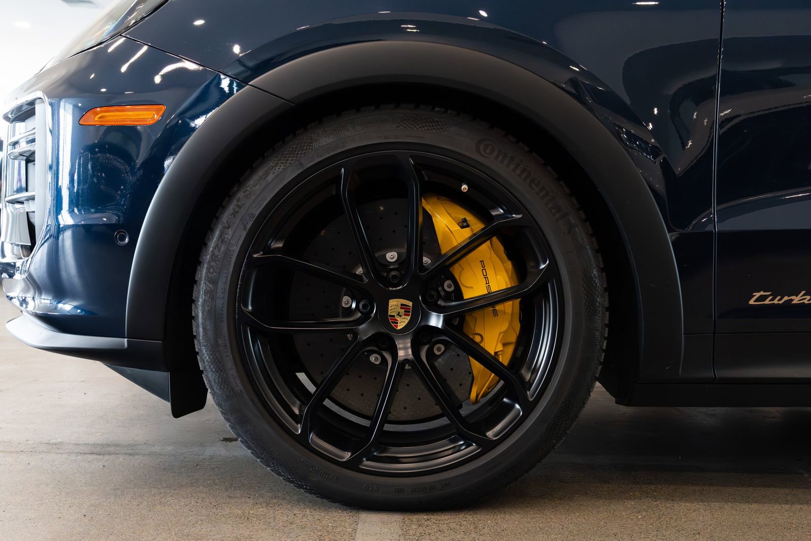 Used 2024 Porsche Cayenne Turbo GT image 7