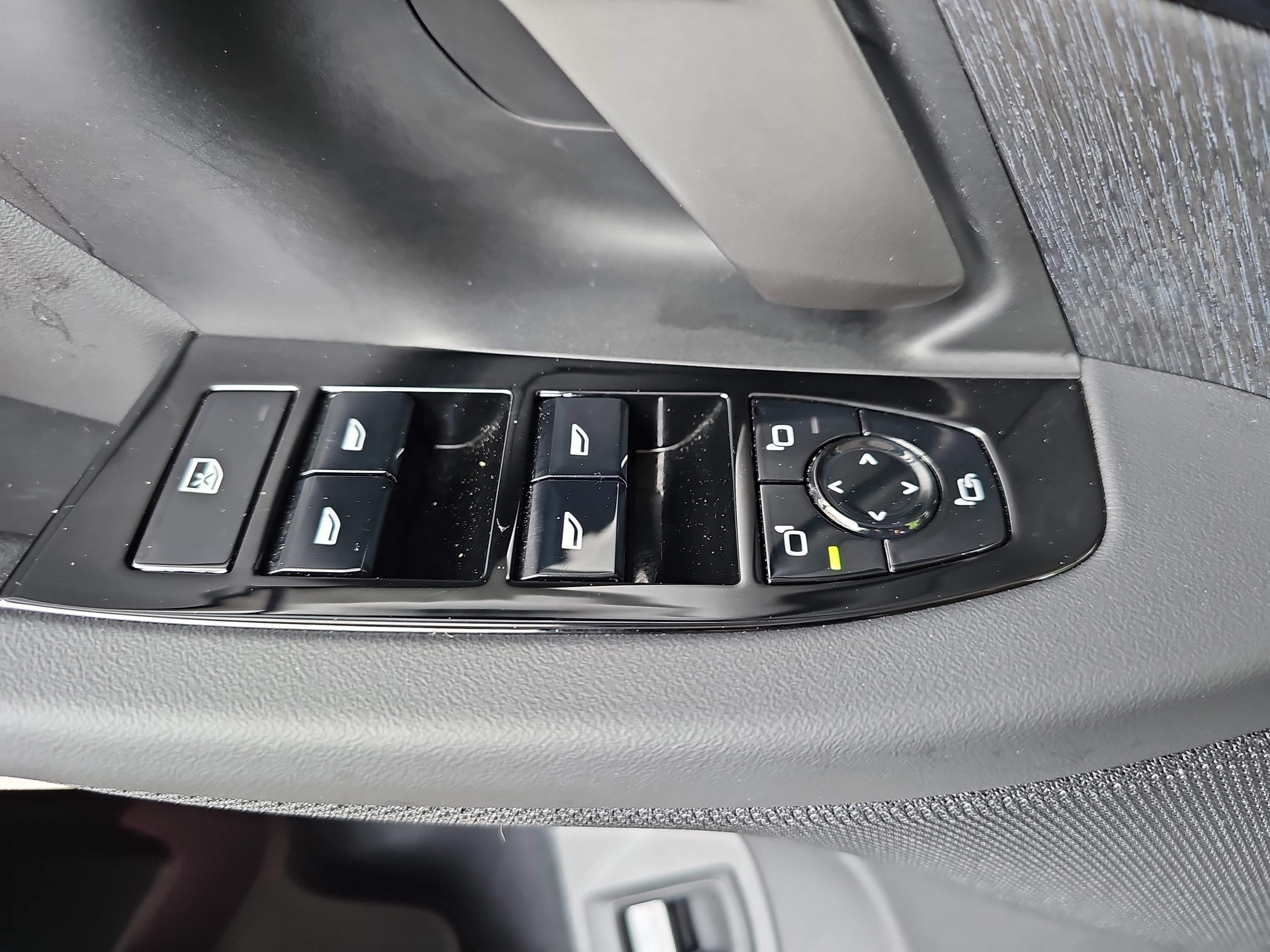 Certified 2025 BMW i5 M60 AWD/4WD image 30