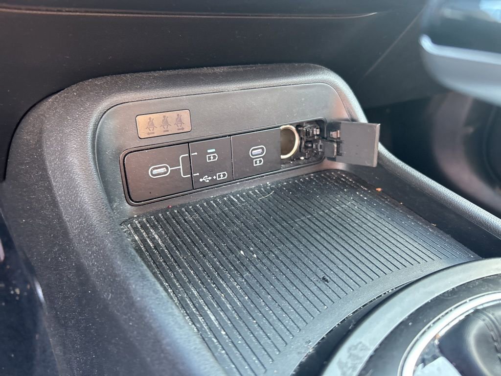 Used 2024 Hyundai Kona SE image 19