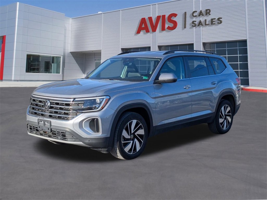 Used 2025 Volkswagen Atlas SE image 1