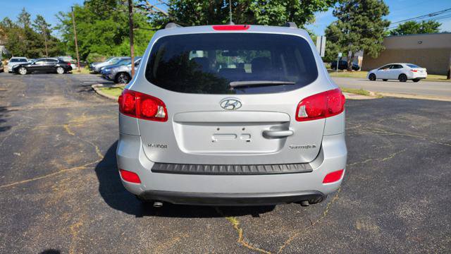 Used 2009 Hyundai Santa Fe GLS FWD image 8
