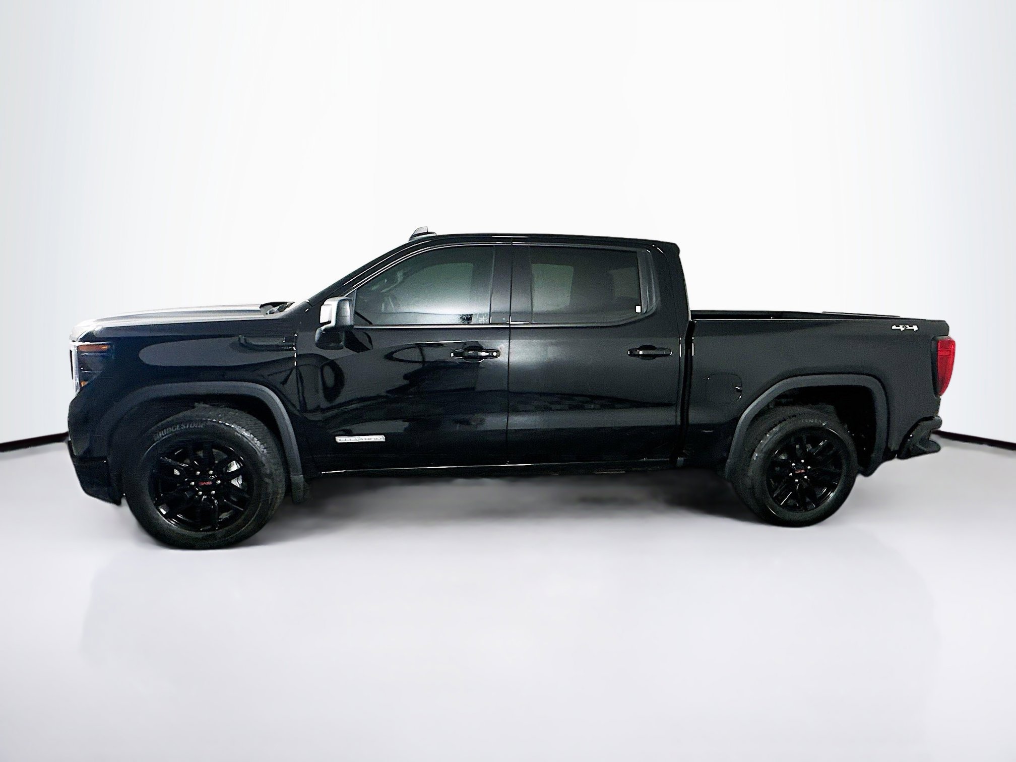 Used 2024 GMC Sierra 1500 Elevation image 4