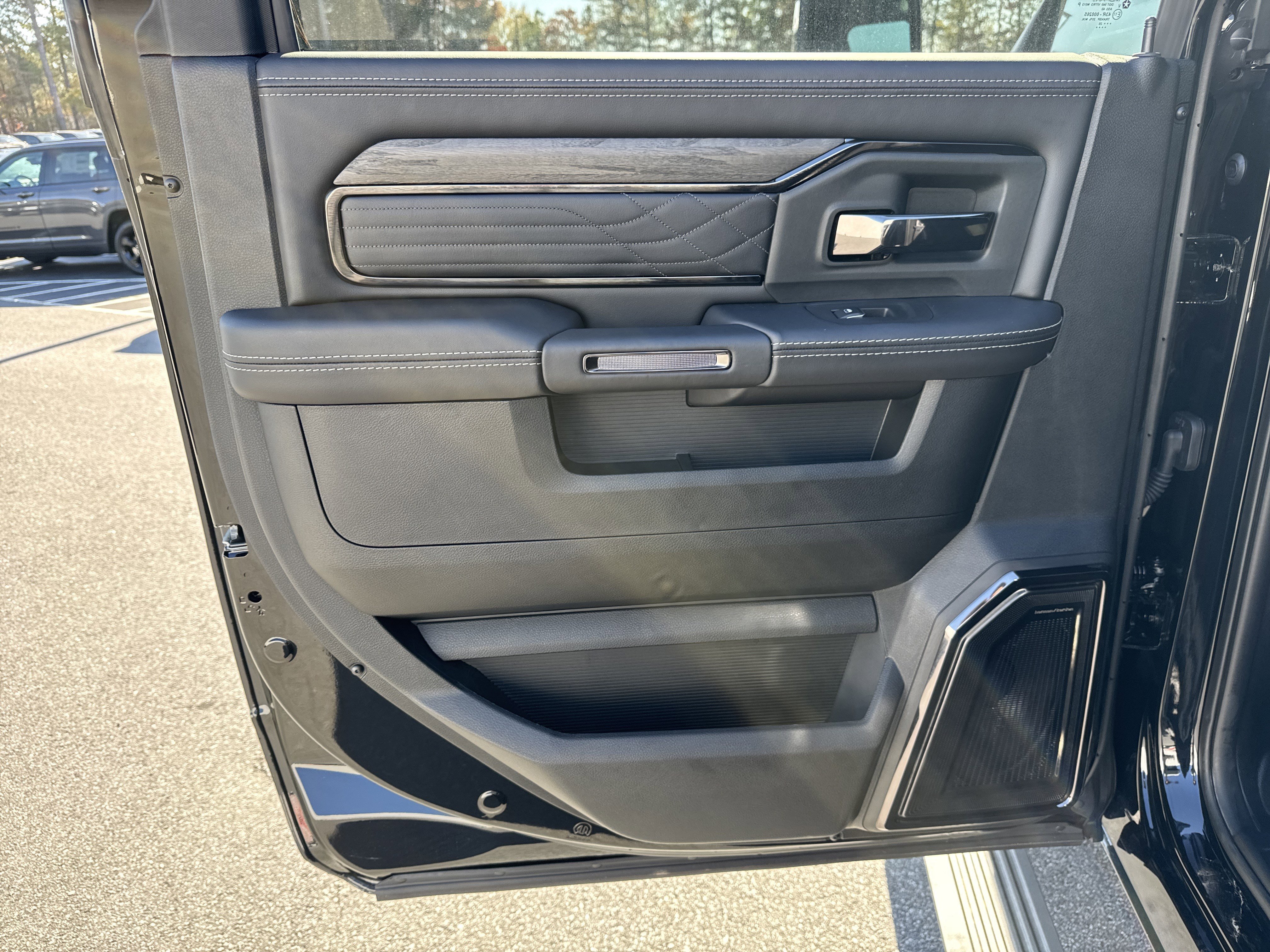 Used 2025 RAM 2500 Limited image 26