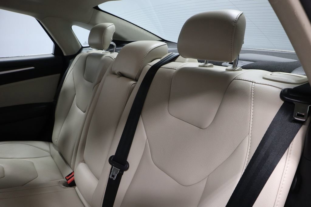 Used 2018 Ford Fusion Titanium image 24