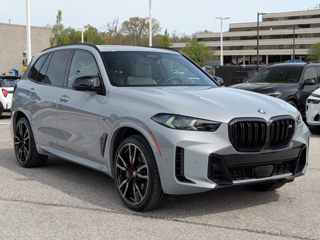 Used 2026 BMW X5 M60i image 3