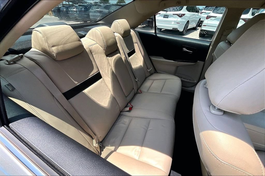 Used 2014 Toyota Camry LE FWD image 36