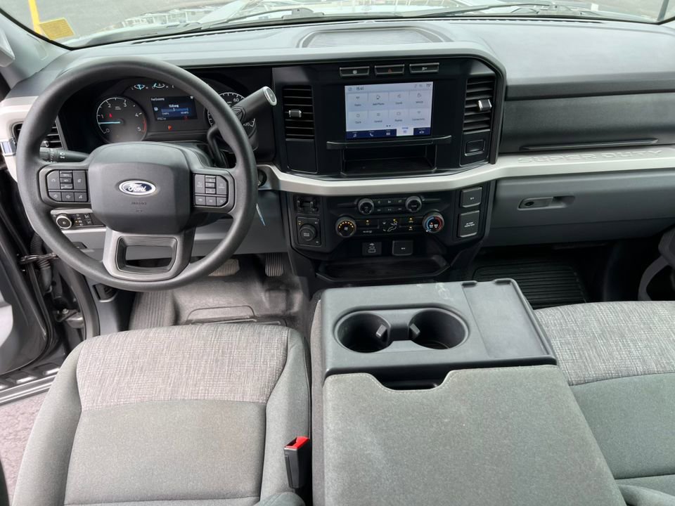 Used 2023 Ford F250 XLT w/ Snow Plow/Camper Package AWD/4WD image 3