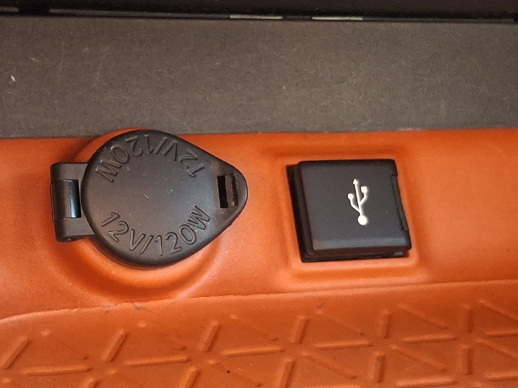 Used 2020 Toyota RAV4 Adventure AWD/4WD image 21
