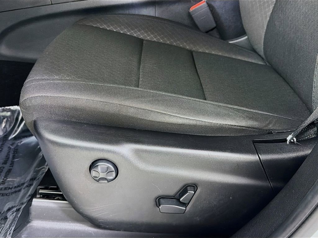 Used 2020 Jeep Grand Cherokee Laredo image 18