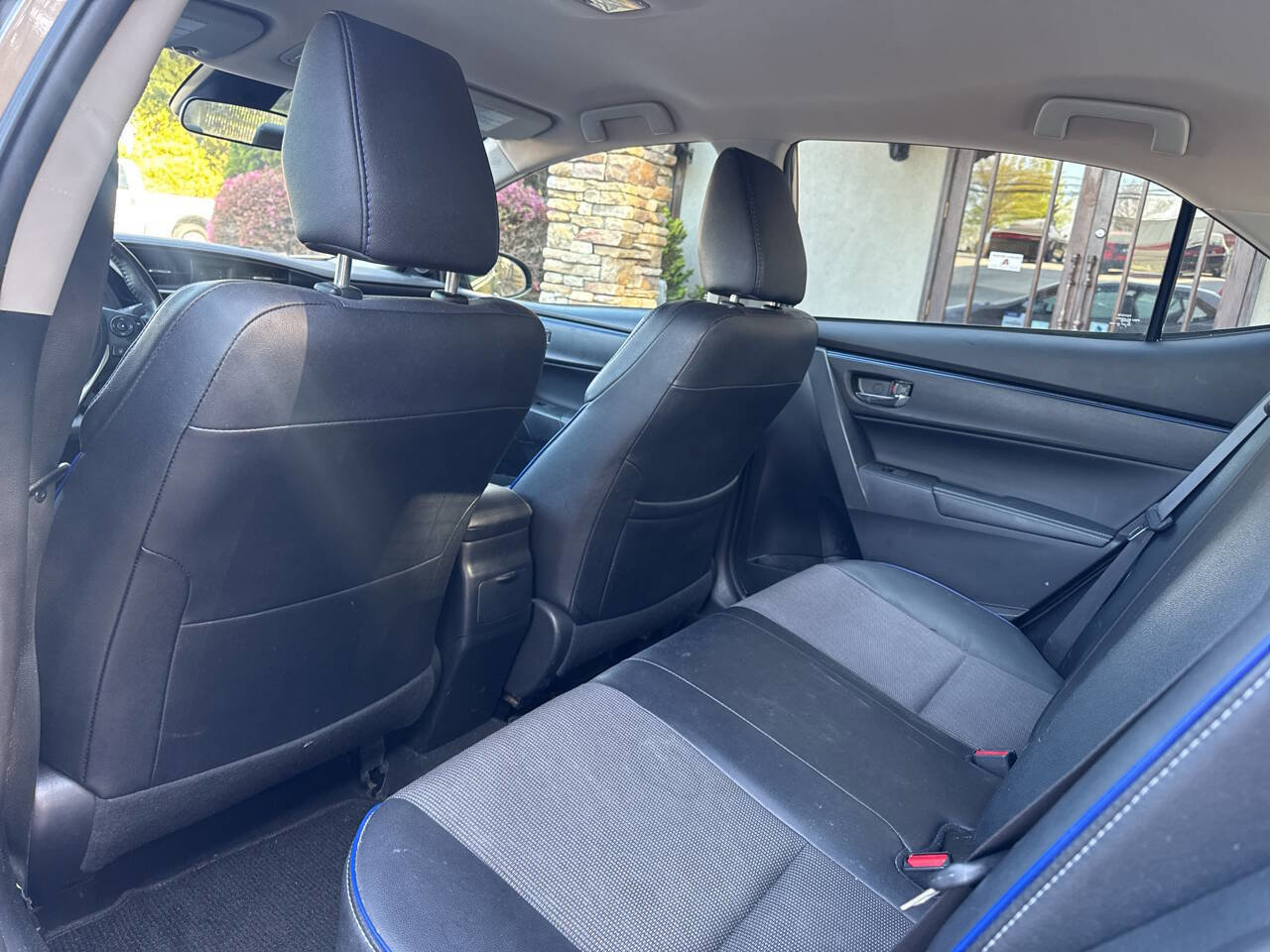 Used 2017 Toyota Corolla SE image 10