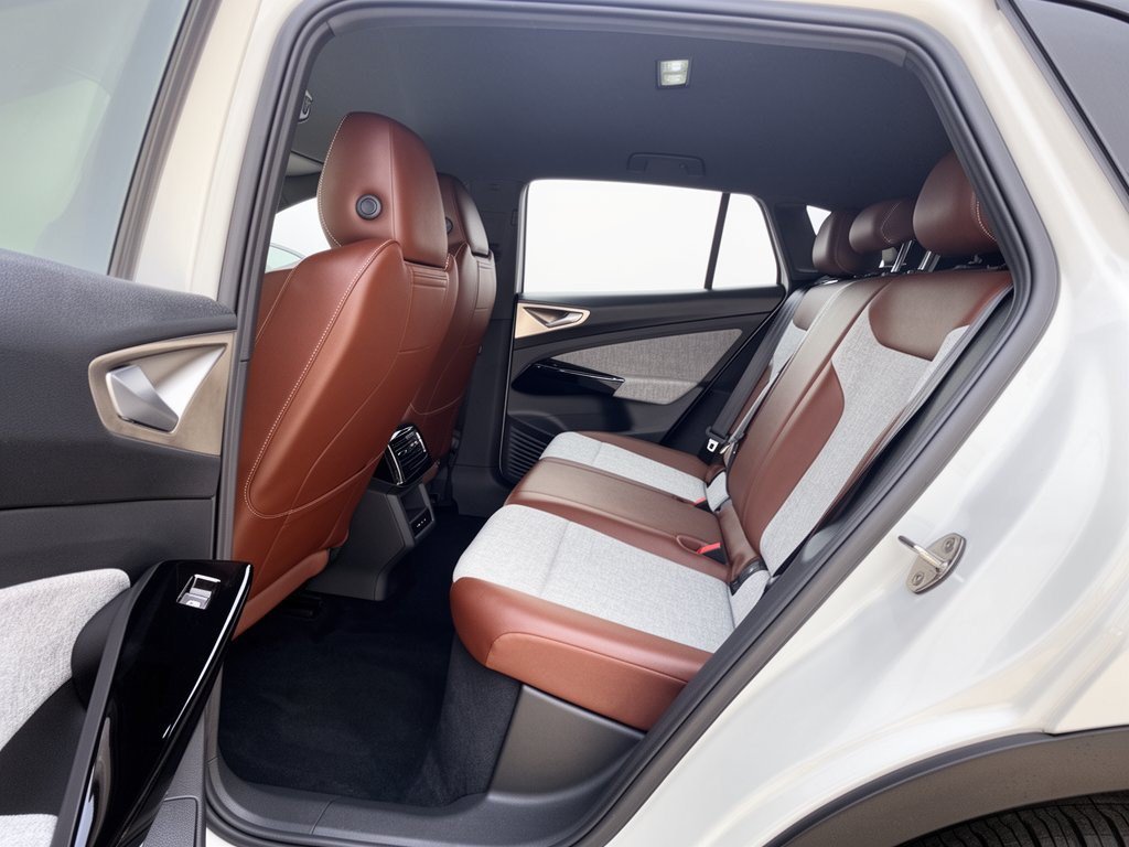 Certified 2023 Volkswagen ID.4 2WD image 24
