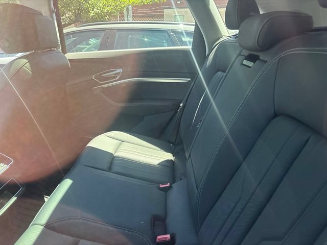 Certified 2023 Audi e-tron Premium Plus w/ Premium Plus Package AWD/4WD image 5