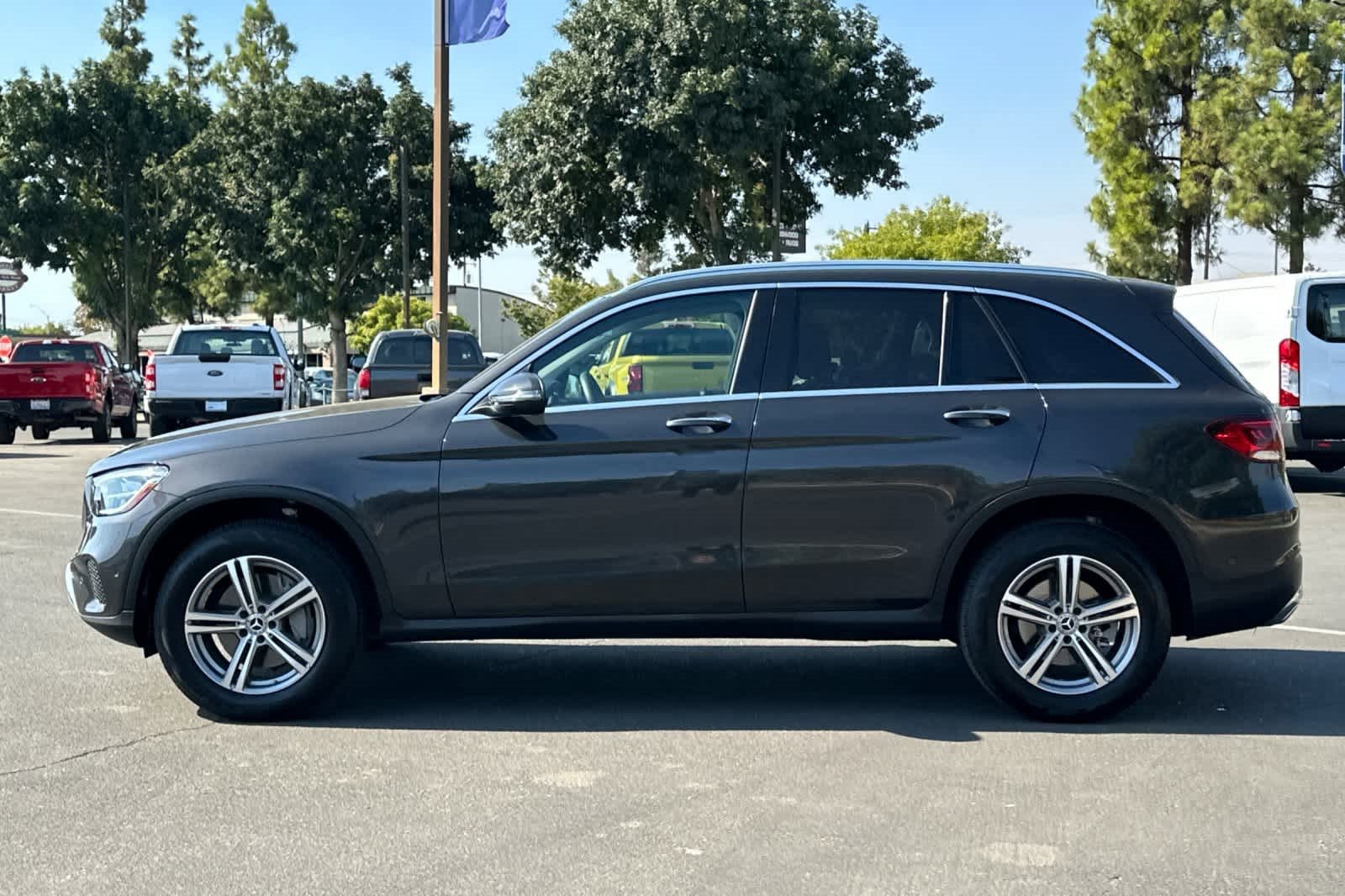 Used 2022 Mercedes-Benz GLC 300 image 6