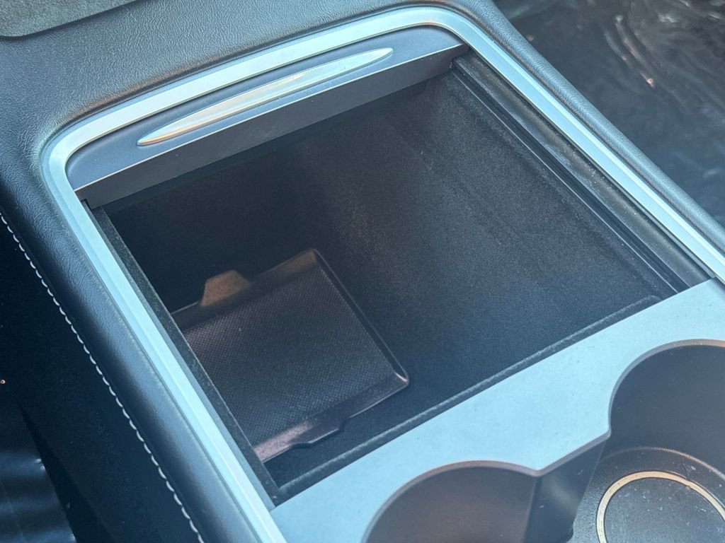 Used 2025 Tesla Model Y Long Range image 28