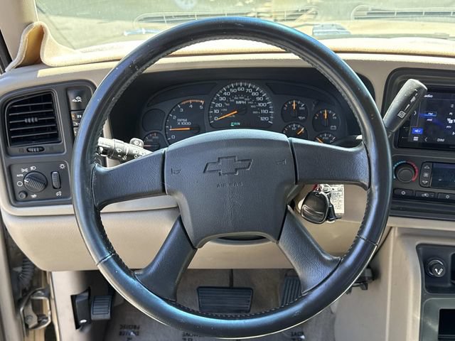 Used 2004 Chevrolet Silverado 3500 LS w/ Heavy-Duty Power Package AWD/4WD image 18