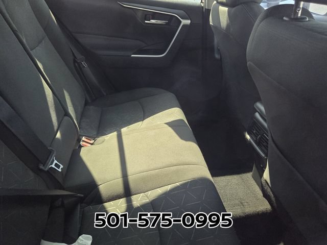 Used 2021 Toyota RAV4 XLE FWD image 9