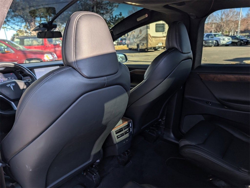 Used 2021 Tesla Model X Long Range image 15