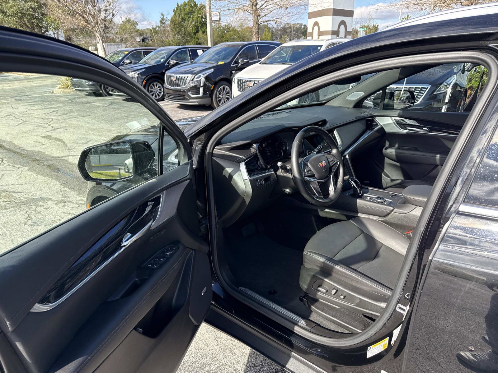 Used 2025 Cadillac XT5 Premium Luxury image 19