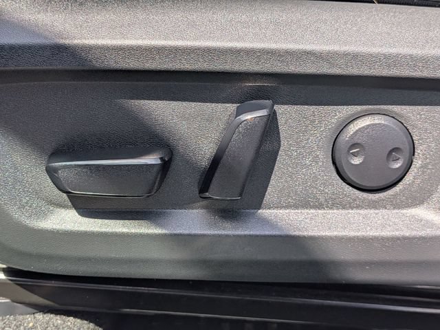 Used 2023 Nissan Rogue SL AWD/4WD image 14