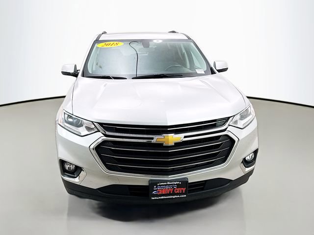 Used 2018 Chevrolet Traverse LT image 2