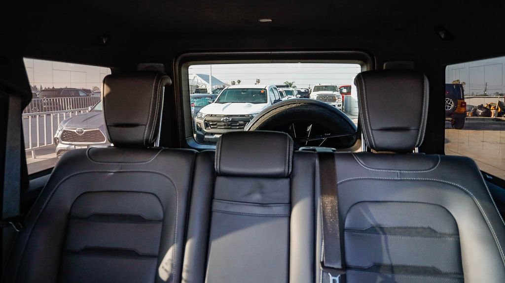 Used 2022 Mercedes-Benz G 63 AMG 4MATIC w/ AMG Night Package Plus image 27