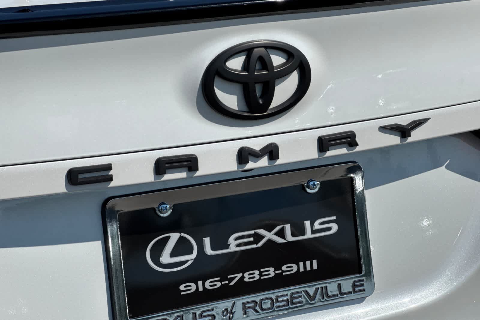 Used 2023 Toyota Camry XSE FWD image 30
