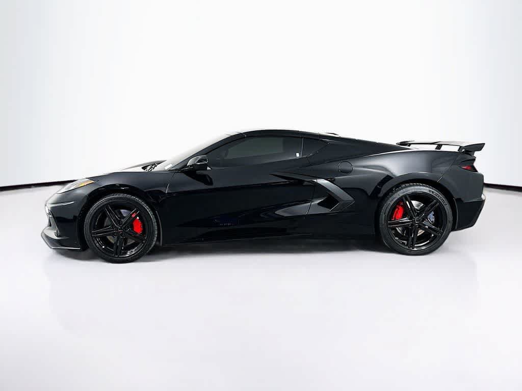 Used 2025 Chevrolet Corvette Stingray Coupe w/ Z51 Performance Package RWD image 3