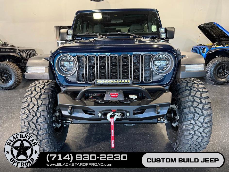Used 2025 Jeep Wrangler Unlimited Rubicon AWD/4WD image 3