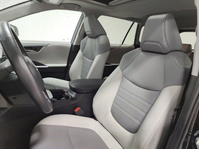 Used 2020 Toyota RAV4 Limited w/ All Weather Liner Package image 24