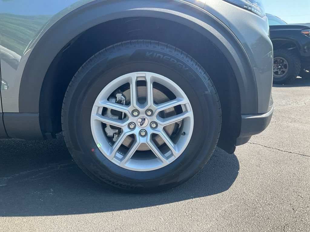 New 2026 Ford Explorer Active w/ Active Comfort Package RWD image 10