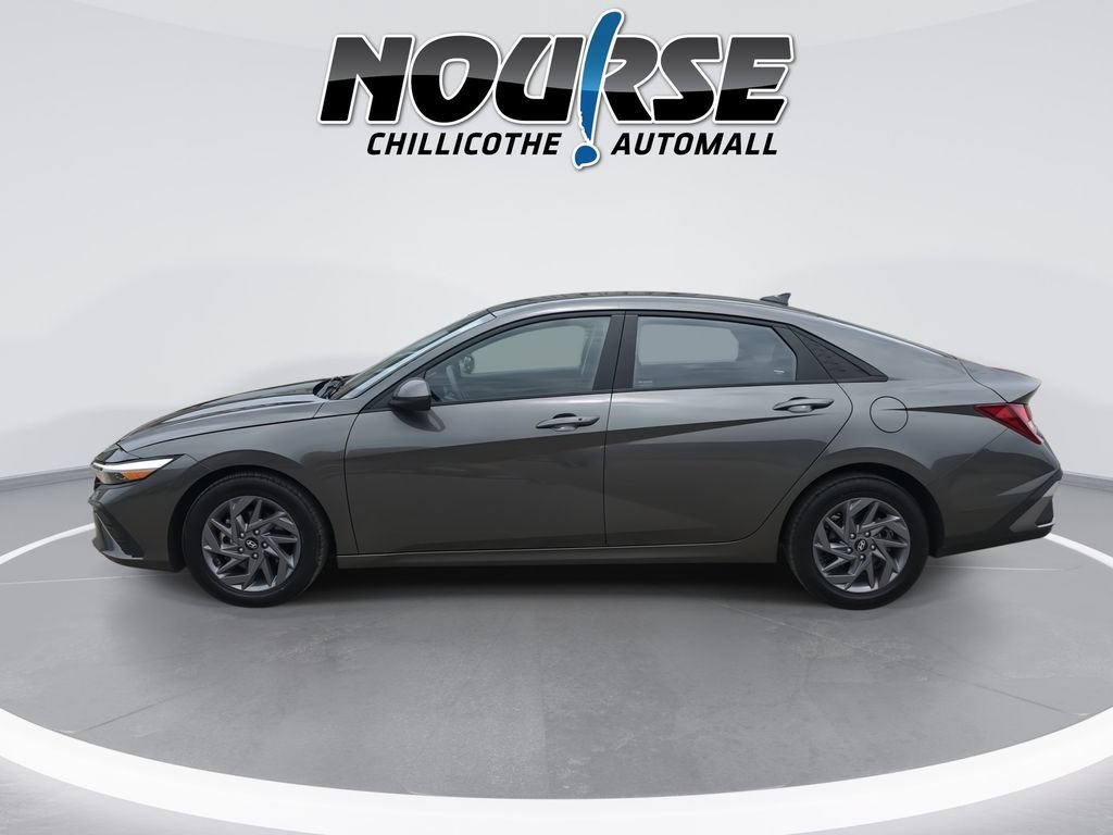 Used 2024 Hyundai Elantra SEL FWD image 5